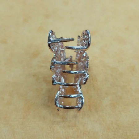 Luxurious & Fashionable Hair Clip - Image 3
